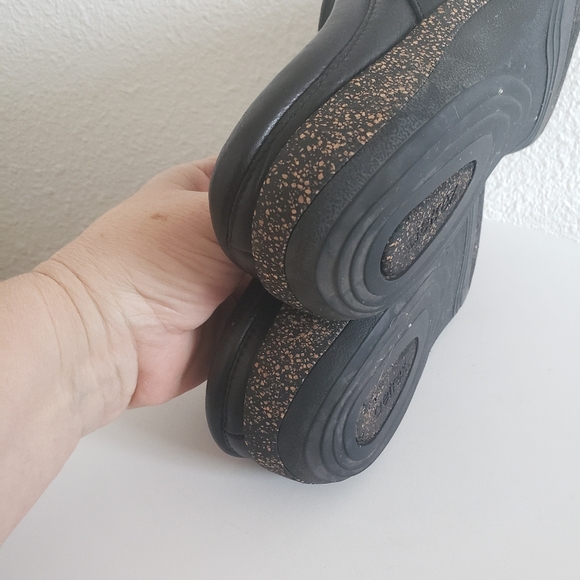 Aetrex Libby Comfort Clog Black Leather Slipons - Picture 3 of 11